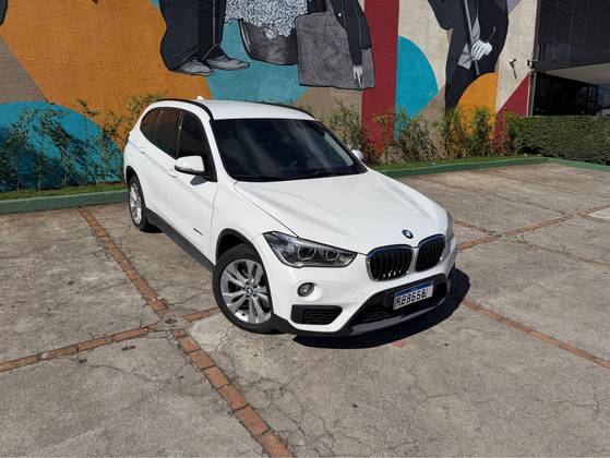 BMW X1 2.0 16V TURBO ACTIVEFLEX SDRIVE20I X-LINE 4P AUTOMÁTICO BMW X1 2.0 16V TURBO ACTIVEFLEX SDRIVE20I X-LINE 4P AUTOMÁTICO